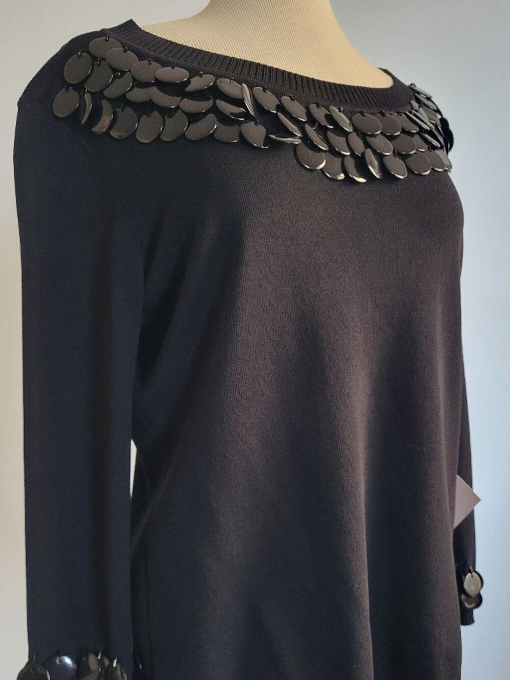 Joseph A. Black Embellished Knit Sweater – NWT – Size L